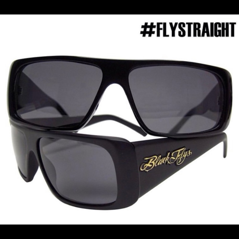 Fly Straight Sunglasses 🕶